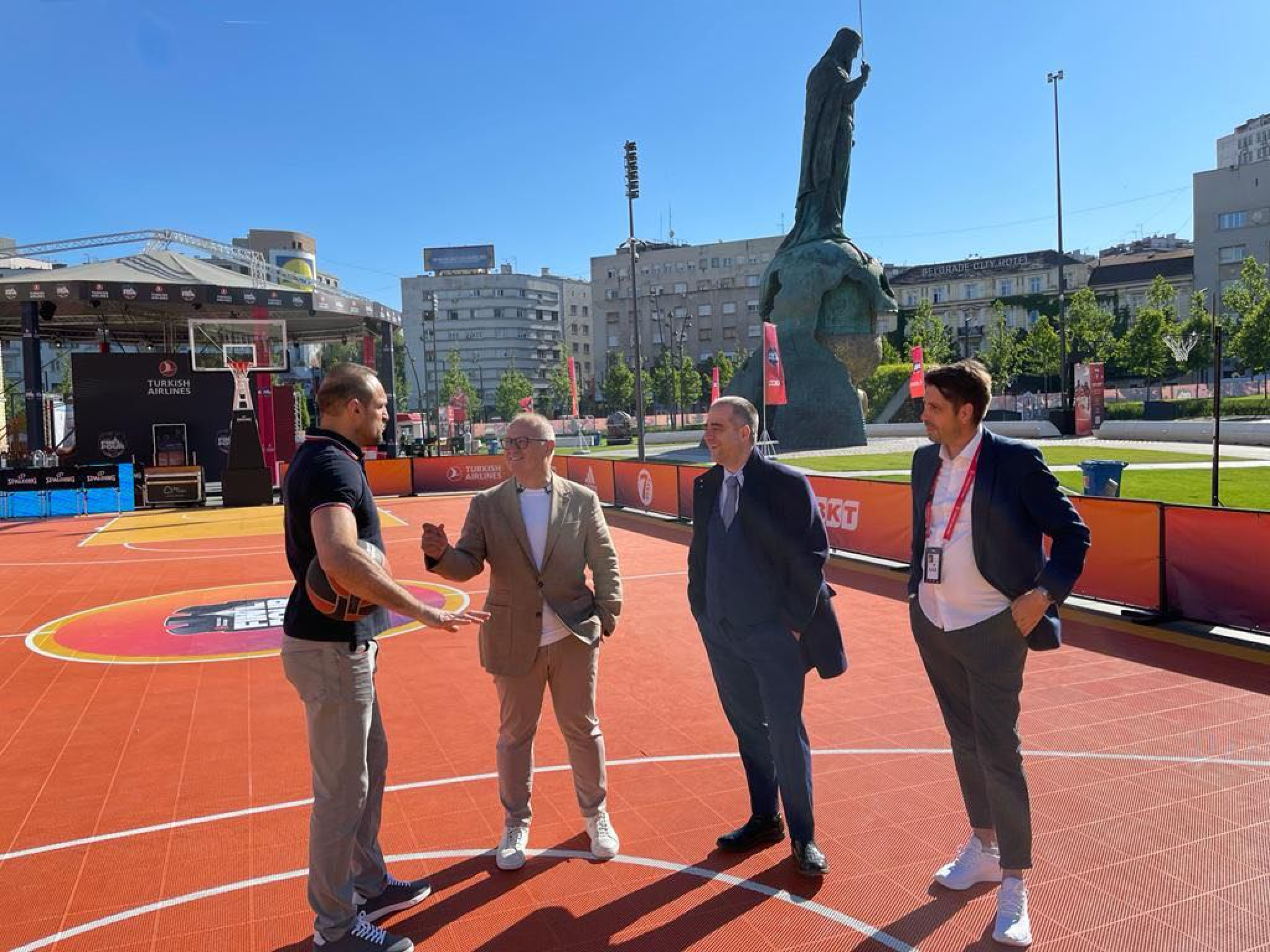 POČINJE SPEKTAKL Vesić: Beograd spreman za Fajnal for