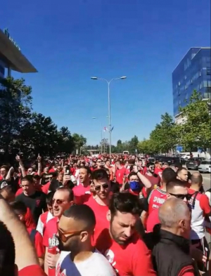 MICIĆ ODVEO EFES U FINALE Prvak Evrope posle neviđene drame u Beogradu srušio Olimpijakos