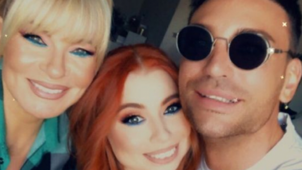 OVO JE ĆERKA SUZANE I SAŠE POPOVIĆA Retko je viđamo u javnosti, ali sada je zablistala za svadbu brata