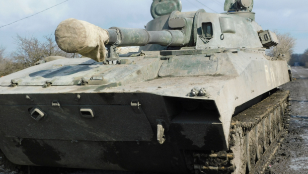 SVI STRAHUJU OD ESKALACIJE SUKOBA Amerika i saveznici obezbeđuju sve moćnije oružje za Ukrajinu