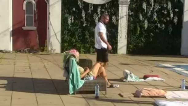 DEJAN I ALEKS PRED RASKID Dragojević je pitao da li su u vezi, a ona mu rekla ovo