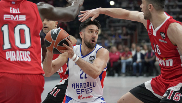 EVROPA SE POKLONILA MICIĆU Oglasio se i Bogdan Bogdanović