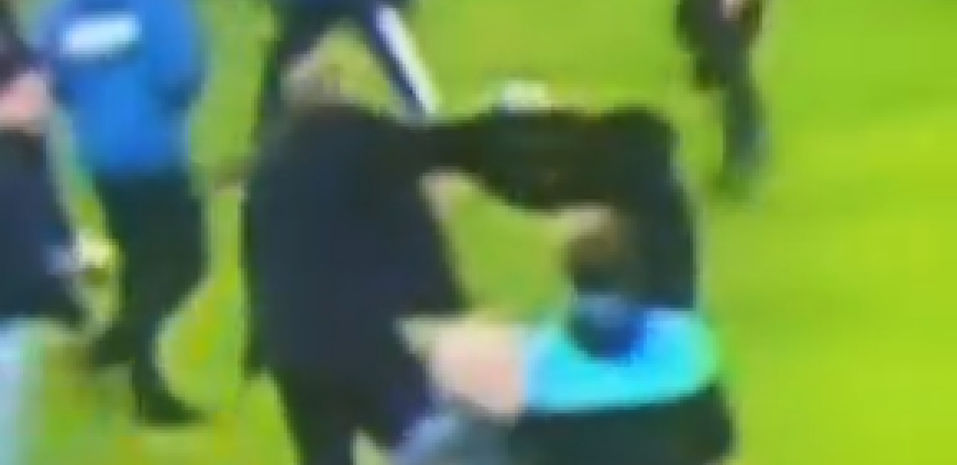 SKANDAL U PREMIJER LIGI Trener Luke Milivojevića tukao navijača nakon utakmice (VIDEO)