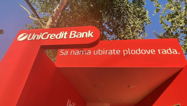 "SA NAMA UBIRATE PLODOVE RADA" UniCredit Bank Srbija na Sajmu poljoprivrede u Novom Sadu