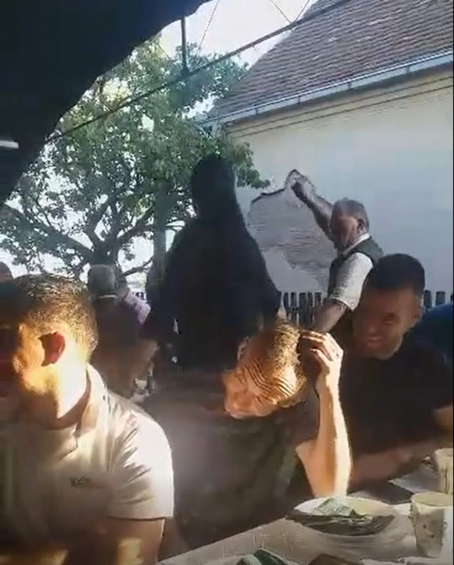 ISPUNIO SAN Mihailo iz Jazovnika organizovao parastos sebi za života: Na daći najveseliji - pokojnik! (VIDEO)