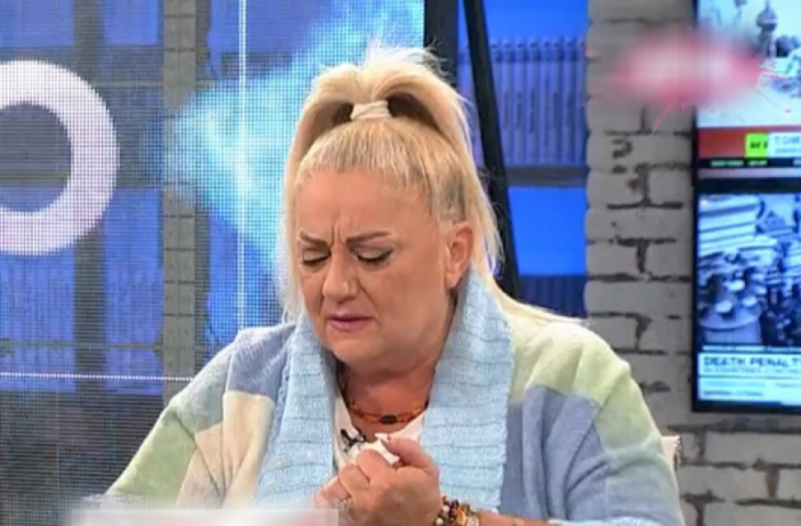 OTAC ME JE OŠIŠAO NA ĆELAVO, PRETUKAO JE MAJKU, NA KRAJU SAM UZELA NOŽ  Vesna Rivas progovorila o porodičnom nasilju