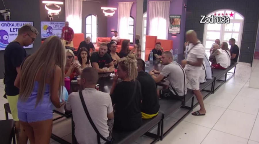 PRODUKCIJA MOMENTALNO REAGOVALA Veliki šef iznenadio zadrugare novim zadatkom, moraju odmah ovo da urade