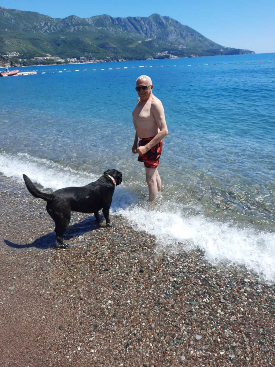 ALO PAPARAZZO! Evo gde je i šta radi Era Ojdanić nakon hapšenja unuka Nikole (FOTO)