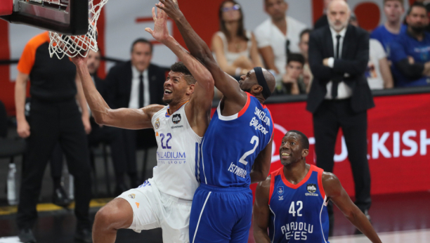 OGLASIO SE EFES Poznato u kakvom stanju je košarkaš koji je pukom srećom izbegao tragediju (FOTO)