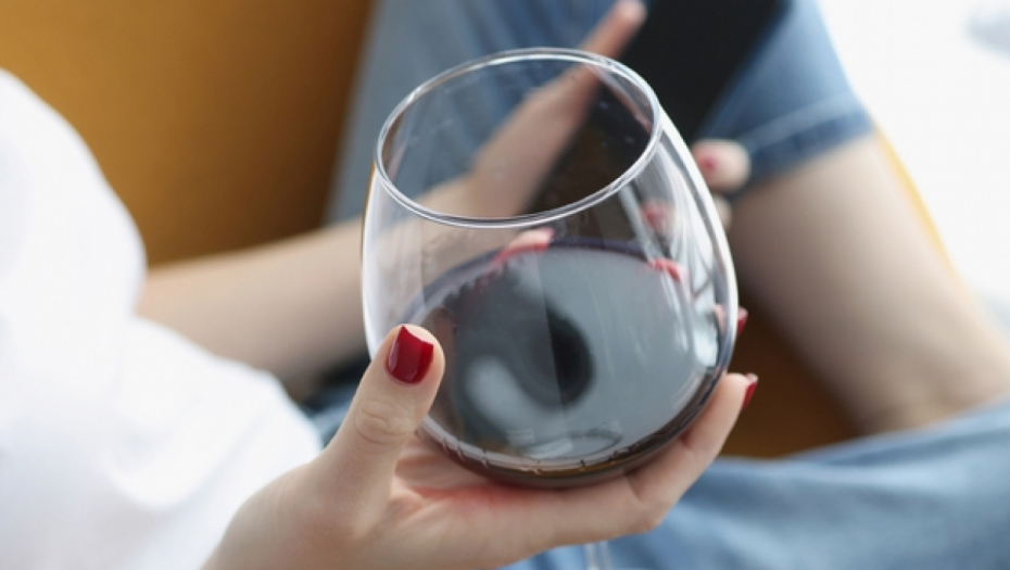 OD NJEGA MOŽE DA SE UMRE, A MNOGI GA PIJU Ovaj napitak podiže krvni pritisak, razara srce i vodi u depresiju