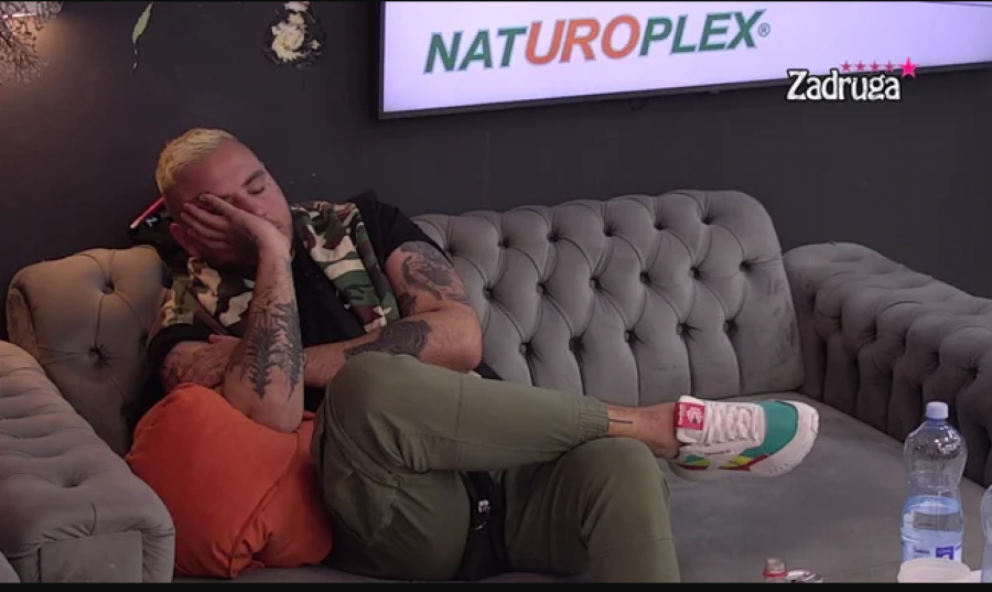 IMAM LEPŠU VENČANICU NEGO NA SVADBI SA DEJANOM Dalila ne prestaje da ponižava muža kojeg je javno prevarila, ljubavnika diže u nebesa