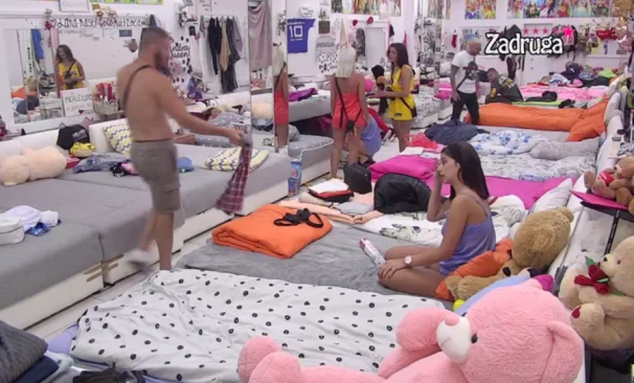 TI SI NIKO, JA SAM TE SVE NAUČILA Milica i Mensur u novom okršaju, Ajdarpašić otkrio čime ucenjuje Veselinovićevu