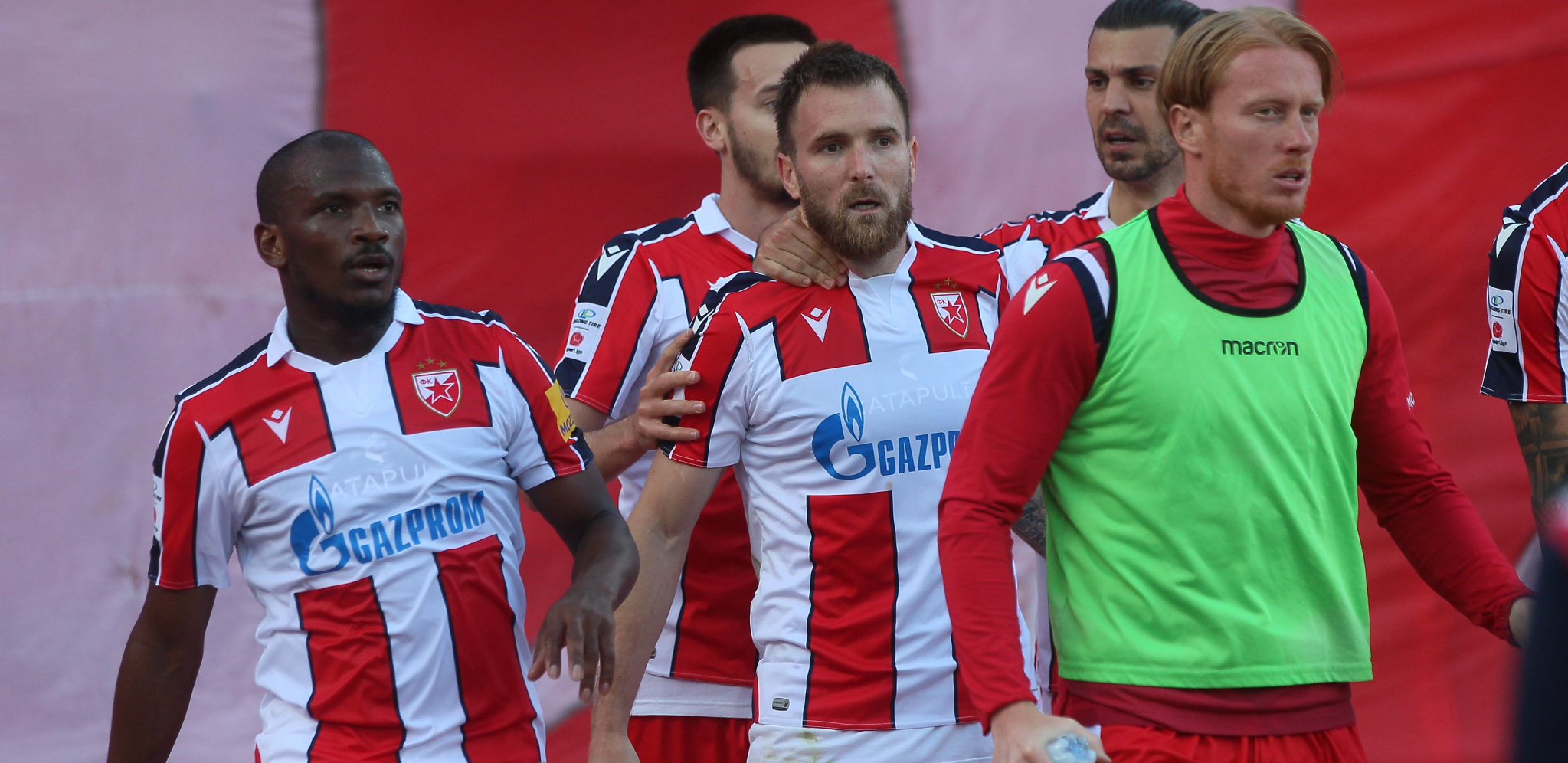 LUDILO NA "MARAKANI" Evo kako je Katai postigao gol i praktično overio Zvezdinu titulu (VIDEO)