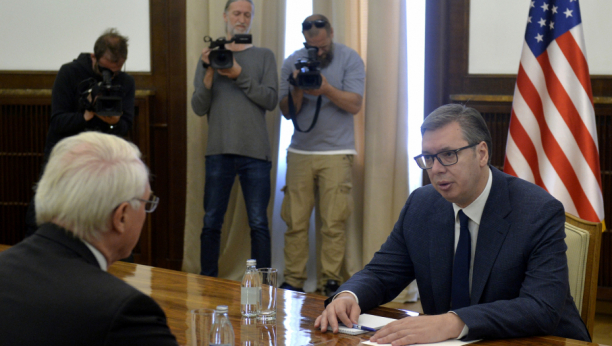 VAŽAN SASTANAK Predsednik Vučić sutra sa ambasadorom SAD Hilom