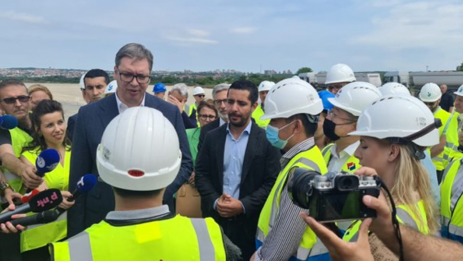 PREDSEDNIK VUČIĆ NA MAKIŠKOM POLJU Beograd će 2028. godine dobiti metro, radovi odlično napreduju (VIDEO)