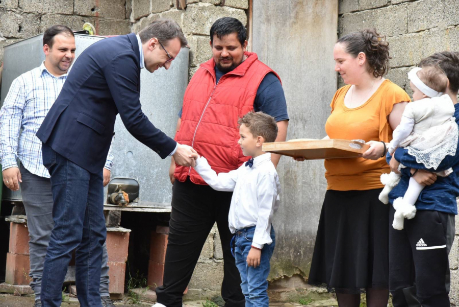 PETKOVIĆ U ORAHOVCU I VELIKOJ HOČI: Moramo da vodimo računa o opstanku i ostanku naših na Kosmetu