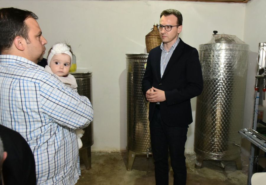 PETKOVIĆ U ORAHOVCU I VELIKOJ HOČI: Moramo da vodimo računa o opstanku i ostanku naših na Kosmetu