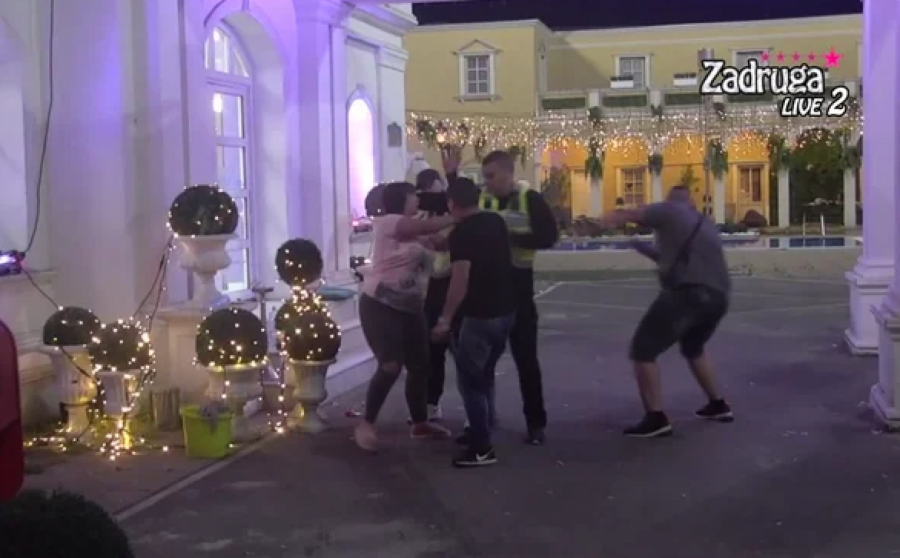 BEBICA I MILJANA NASRNULI NA ZOLU, HAOS U BELOJ KUĆI Ljubavnom trouglu popustile kočnice, umešalo se obezbeđenje (FOTO)