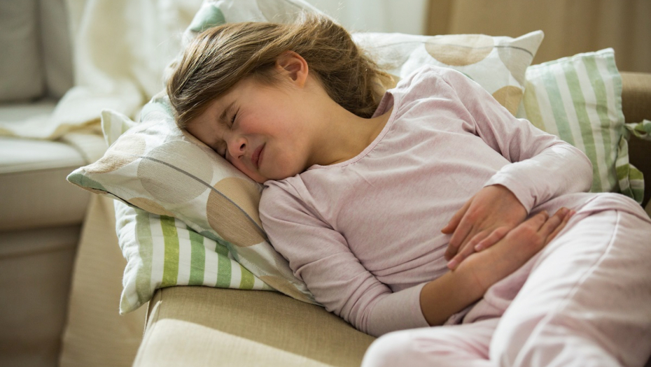 STOMAČNI VIRUS HARA PO ŠKOLAMA I VRTIĆIMA Domovi zdravlja puni dece, ovo su simptomi