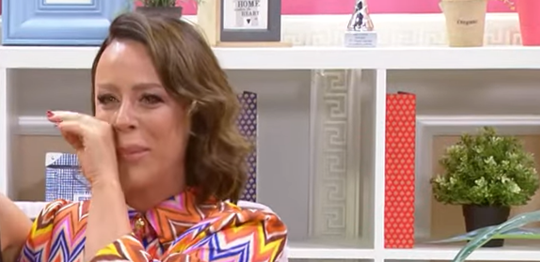 ČESTO ZAPLAČEM, POSEBNO KADA ME PESMA PODSETI NA OCA Slađa Alegro ogolila dušu, pa se prisetila svog detinjstva: Falio mi je novac, ali to mi nije bilo važno!