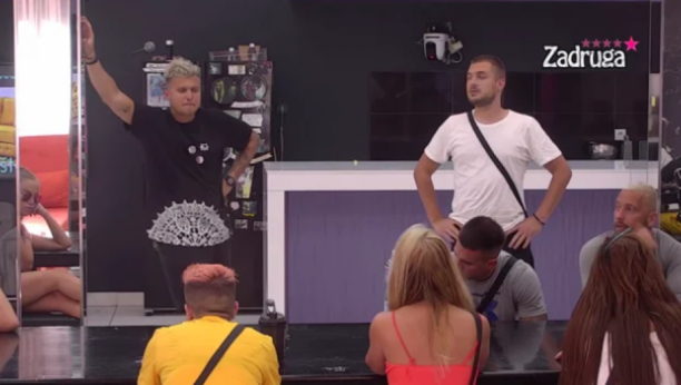 SKANDAL KRIŠOM JE POKUŠALA DA NASRNE NA MENE Gruja obelodanio sve pretnje koje dobija od Sanje Grujić (VIDEO)