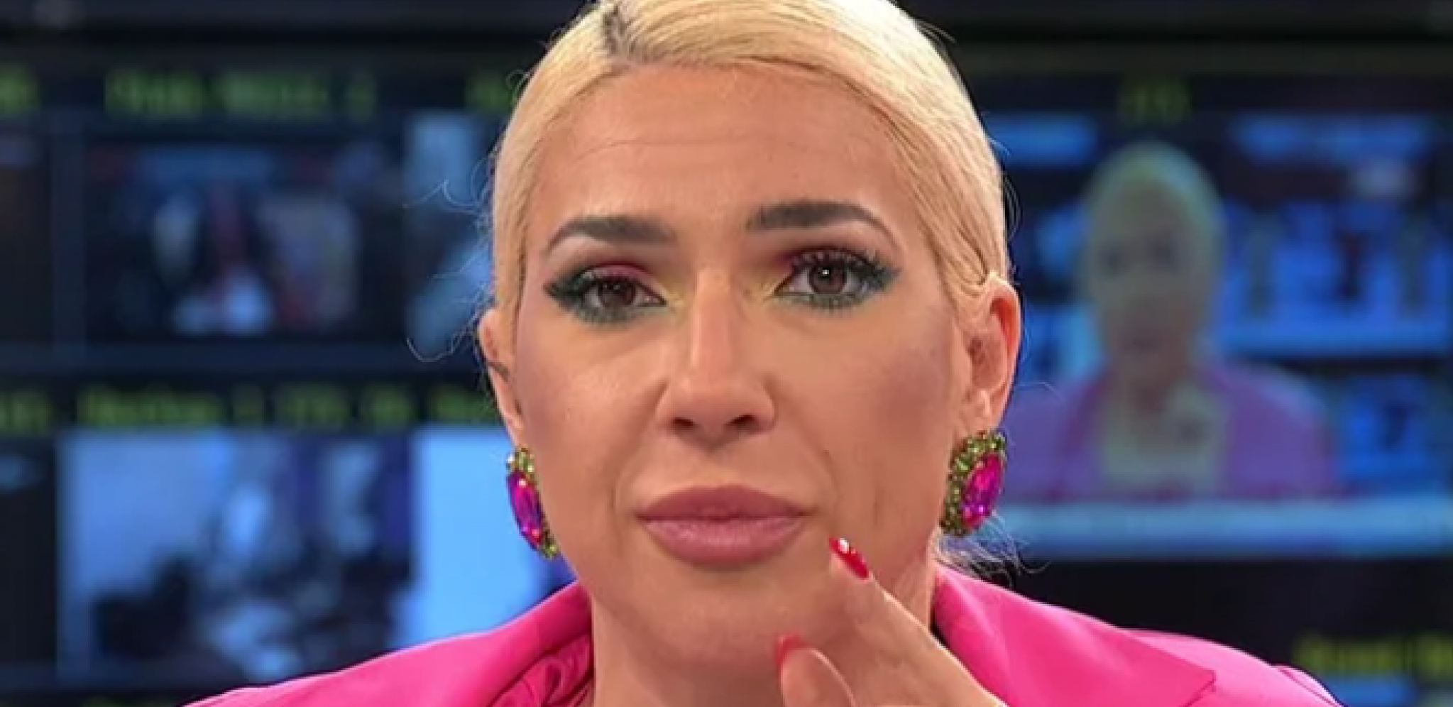 JOVANA JEREMIĆ JAVNO OBJAVILA SPISAK Voditeljka ove ličnosti sa javne scene naziva kučkama (FOTO)