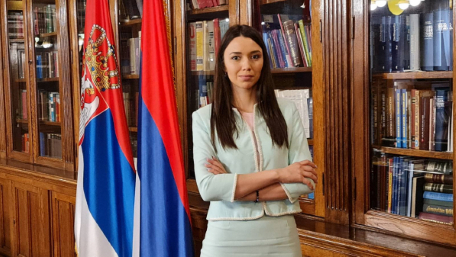 ĐURIĆ: Predsednik Vučić voli Srbiju i bori se za nju