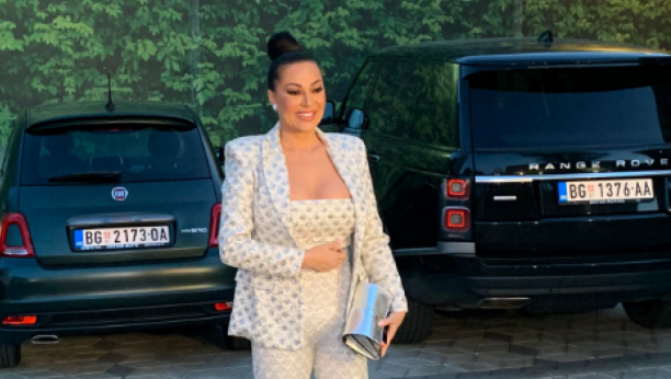 CECA HTELA DA PREDSTAVLJA JUGOSLAVIJU NA SANREMU Evo zašto je pevačica odustala i šta se dogodilo