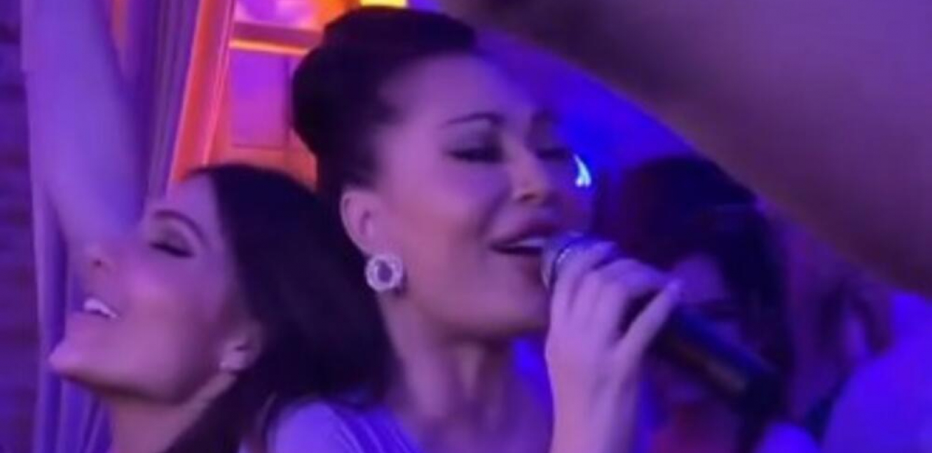 CECA U NOĆNOM PROVODU SA ĆERKOM I GUDELJOM Pevačica se sinoć ludo provodila sa Anastasijom i njenim novim izabranikom (VIDEO)