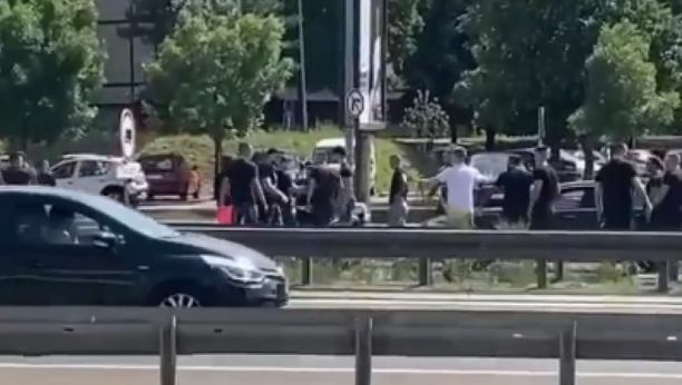 PRVI INCIDENTI PRED DERBI Sukob navijača i policije kod Gazele