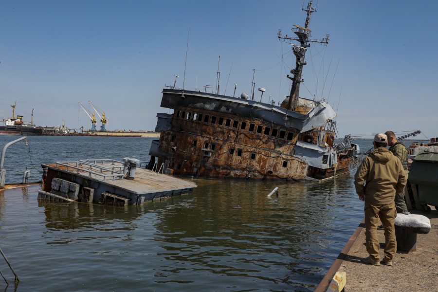 REZIME DANA Odjekuju eksplozije gradom, Putin ponudio rešenje za krizu sa hranom, ali... (FOTO/VIDEO)