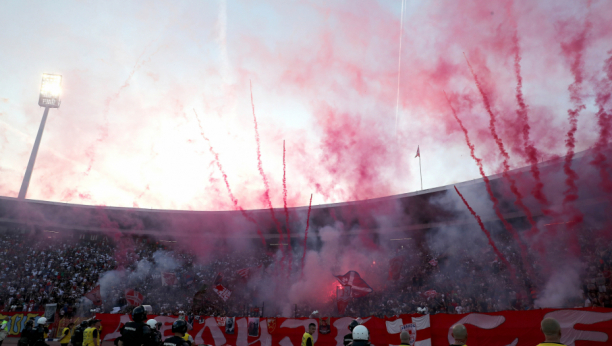 DELIJE, PRAVAC MARAKANA Fudbaleri Zvezde zovu navijače na premijeru nove sezone (VIDEO)
