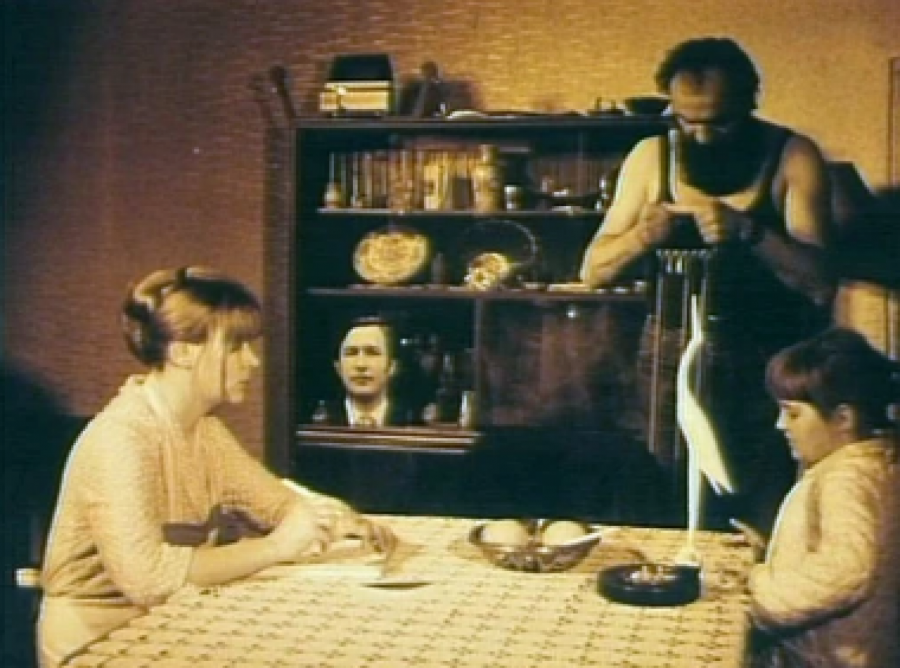 UDAR NA TITOV REŽIM I GEJ POLJUPCI Ovo je jedini domaći film koji je napravio neviđeni haos u Jugoslaviji, reditelj završio na robiji, a tu nije kraj