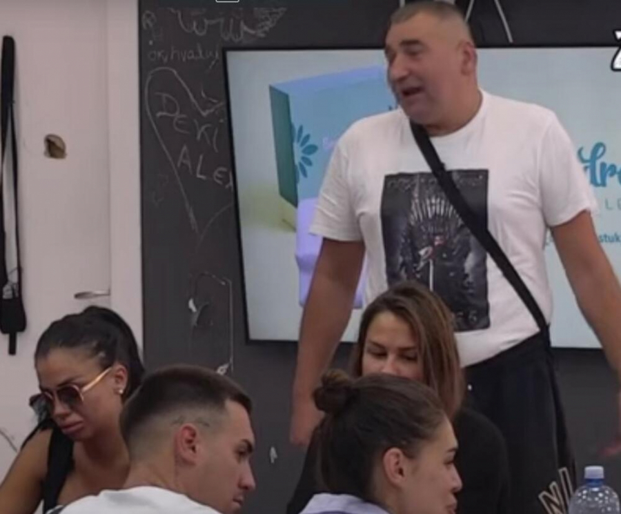 TVOJOJ DECI TREBA OTAC BEZ PARA, A NE PARE BEZ OCA Miki sasuo Gruji nikad brutalniju istinu u lice, on nije znao šta ga je snašlo od sramote