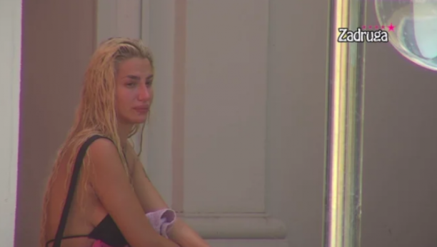 NE PLAŠIM TE SE Aleksandra i Dejan u žestokom sukobu, Nikolićeva istrčala iz Bele kuće, završila u suzama