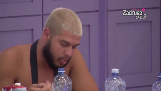 NE PLAŠIM TE SE Aleksandra i Dejan u žestokom sukobu, Nikolićeva istrčala iz Bele kuće, završila u suzama