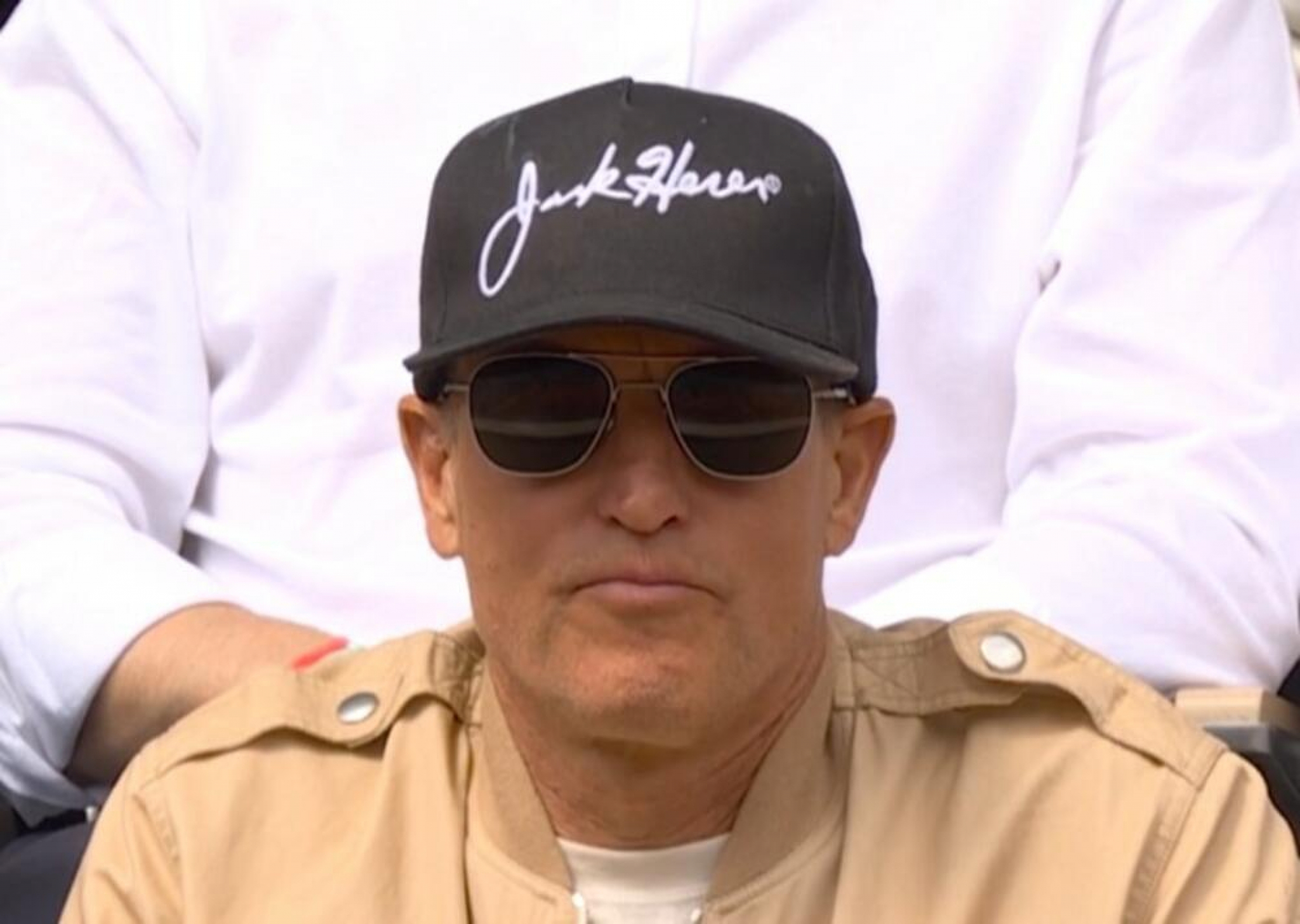 ELITA BODRI NOVAKA U PARIZU Uz Đokovića legendarni srpski fudbaler, čuveni glumac, nekadašnji trener Reala... (FOTO)