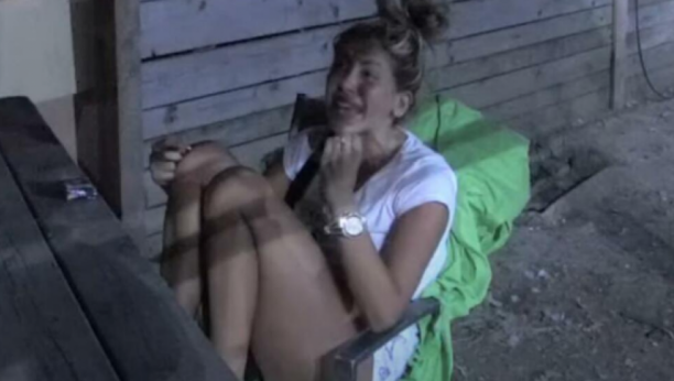 UBIO BIH SE, NE MOGU DA IZDRŽIM, RAZBIĆU NEKOME GLAVU Car šokirao, Dalila jecala na sav glas: Pusti me da crknem u mukama