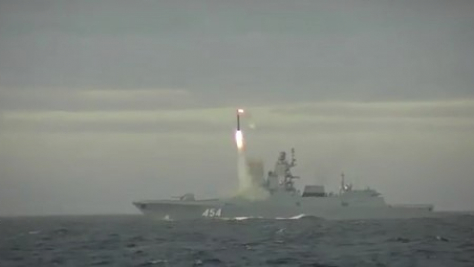 RUSI POKAZALI MIŠIĆE Lansirali hipersoničnu krstareću raketu "Cirkon", pogodili cilj sa 1.000 kilometara (VIDEO)