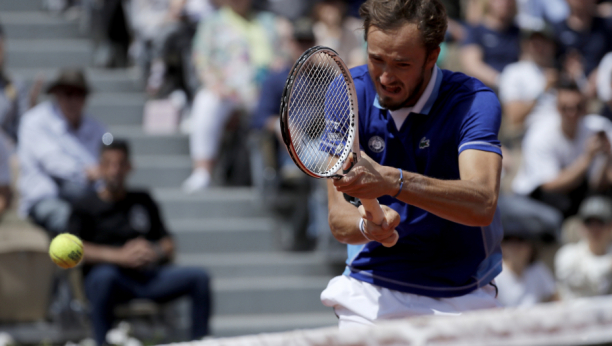 MEDVEDEV POSLAO JAKU PORUKU Evo šta je Rus imao da poruči povodom zabrane učešća na Vimbldonu