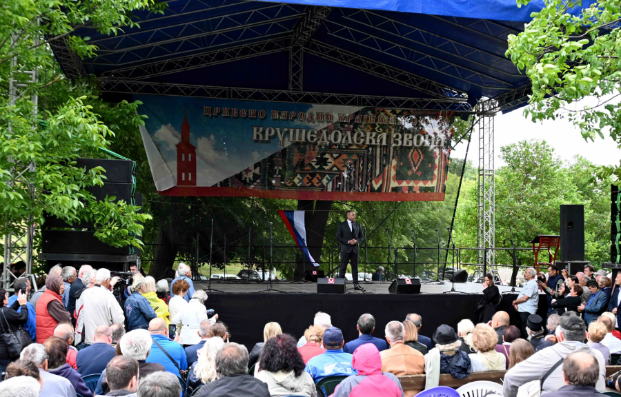 VULIN PORUČIO SA FRUŠKE GORE: Vreme je da svi Srbi postanu jedno