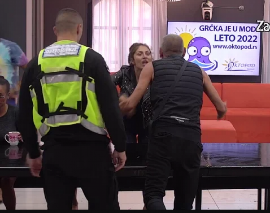 RASULO Marko Đedović polio Irmu Sejranić vodom, u sukob se umešao i Lepi Mića (FOTO)