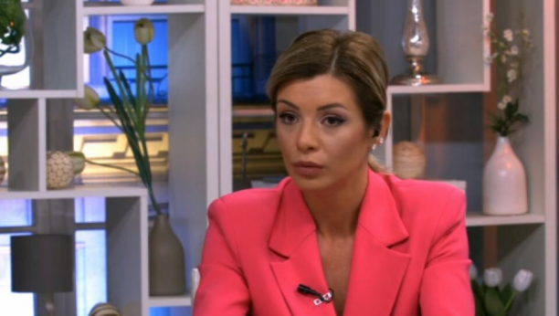 GOVORILA SAM DA ĆU DA SKOČIM SA MOSTA... Bivša voditeljka bila je u vezi sa dva rijaliti učesnika, a detalji iz njenog života će vas šokirati