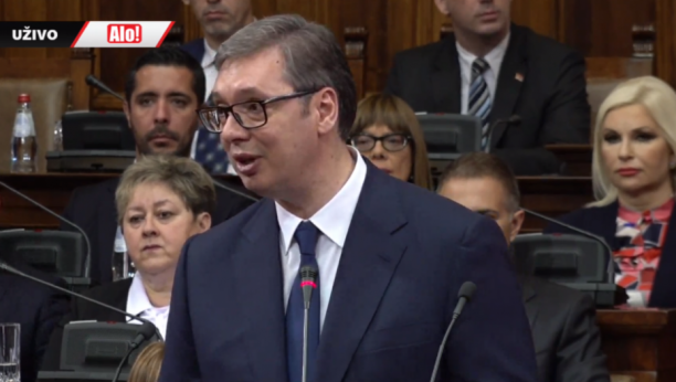 PREDSEDNIK VUČIĆ SE EMOTIVNIM REČIMA OBRATIO DECI: Tata bez vas ništa ne bi mogao!