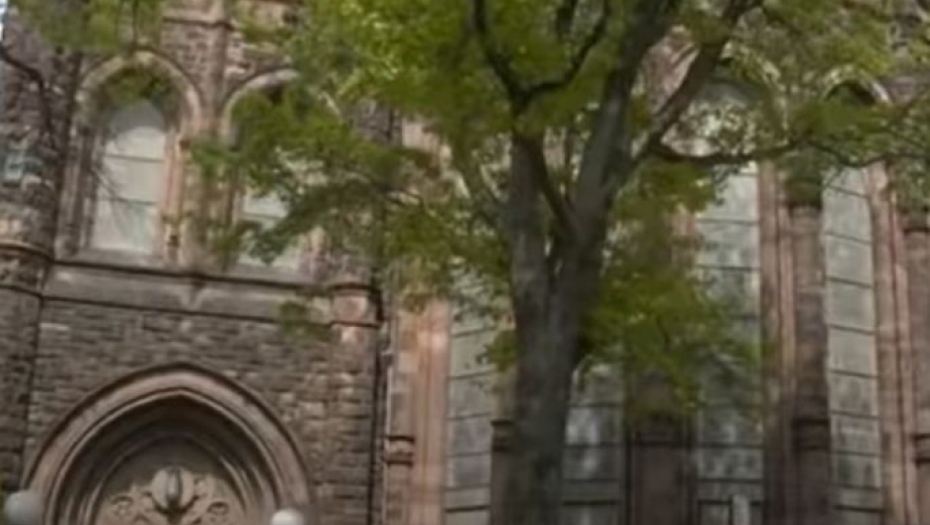 OSKRNAVLJENA I OPLJAČKANA SVETINJA Anđeli obezglavljeni, ukradena zlatna relikvija ogromne vrednosti! (FOTO/VIDEO)