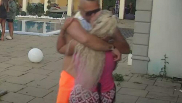 VEZA S LUKSOM JE BILA JE GLUMA Bivša zadrugarka šokirala izjavom, pa brutalno oplela po Saletu: Priglup je