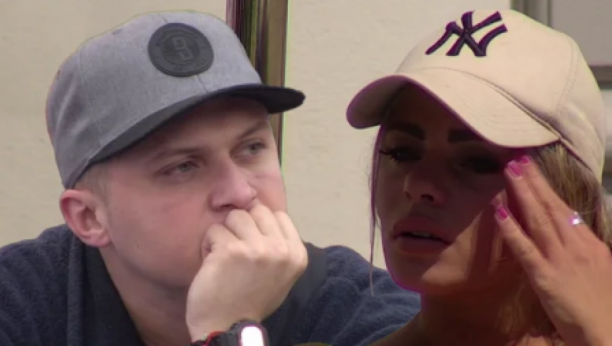 I U BUDVI SU SE... Majka Marijane Zonjić o glasinama da joj je ćerka imala s*ks sa Karićem, pomenula i Jovanu Misicu