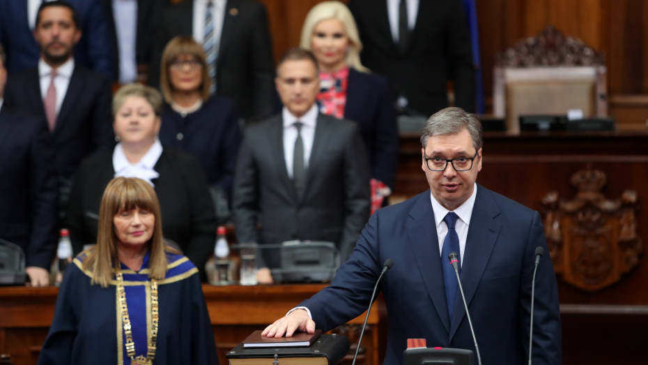 TAKO MI BOG POMOGAO! Episkop i protođakon SPC za Alo! o rečima kojima je predsednik započeo novi mandat: Vučić prvi koji se pred Bogom obavezao da će čuvati Srbiju