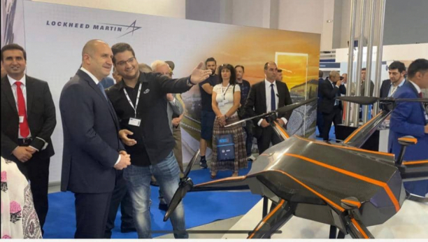 Srpski dronovi na najvećem bugarskom sajmu bezbednosti HEMUS 2022, obišao ih predsednik Bugarske Rumen Radev