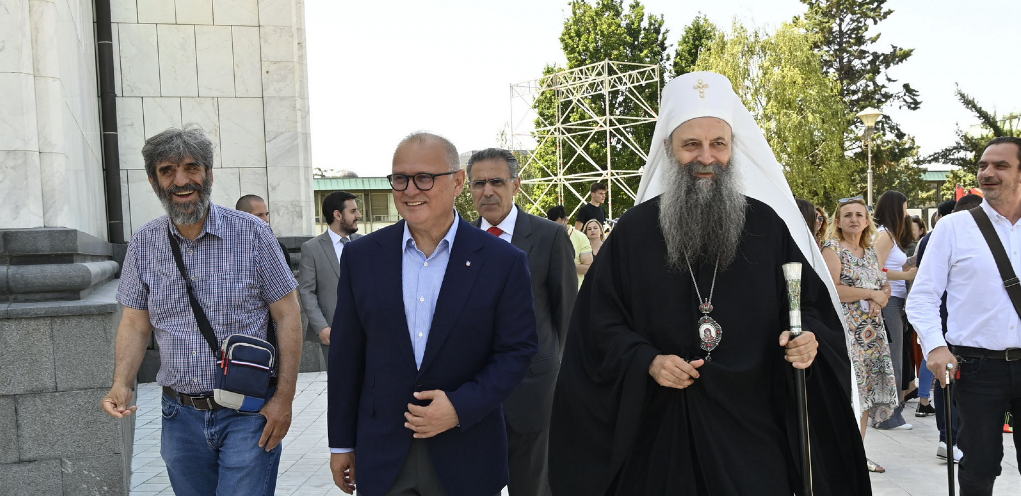 Vesić i patrijarh Porfirije ugostili decu sa Kosova i Metohije i iz Crne Gore